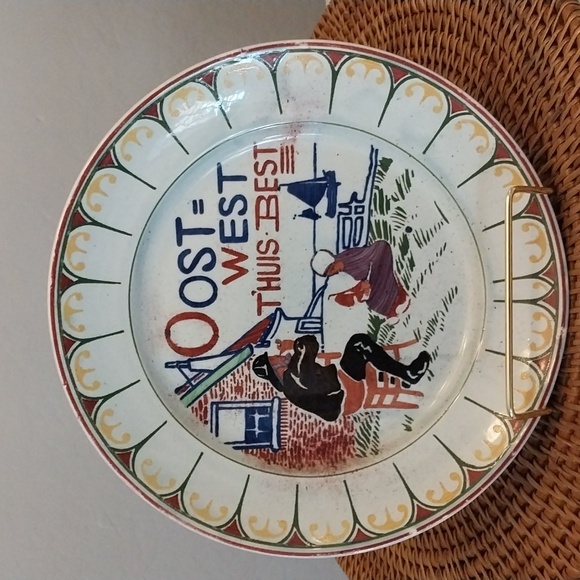 Antique 1870-1920 plate by Franz Anton Mehlem Bonn